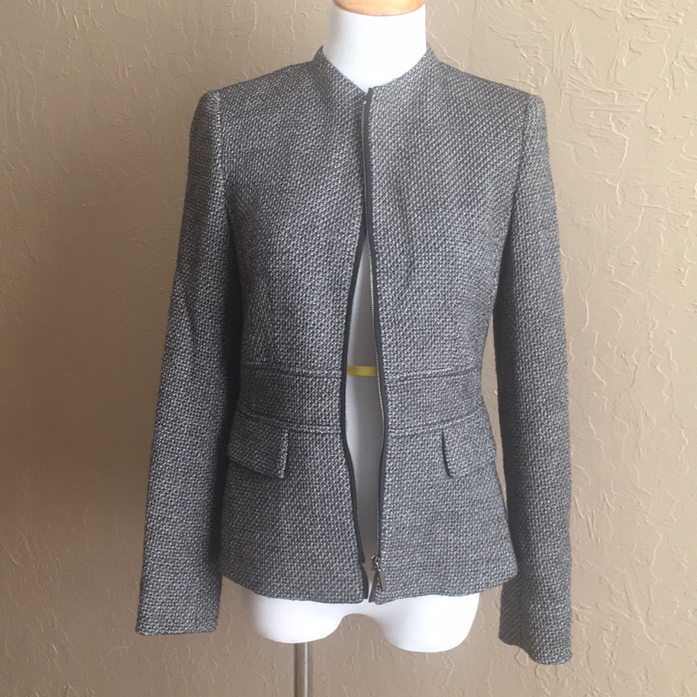 Weekend by MaxMara Gray Tweed Jacket in Size 4